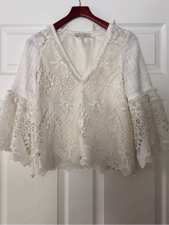 Alexis Tops - Alexis Cream Floral Lace V-Neck Bell Sleeve Top
